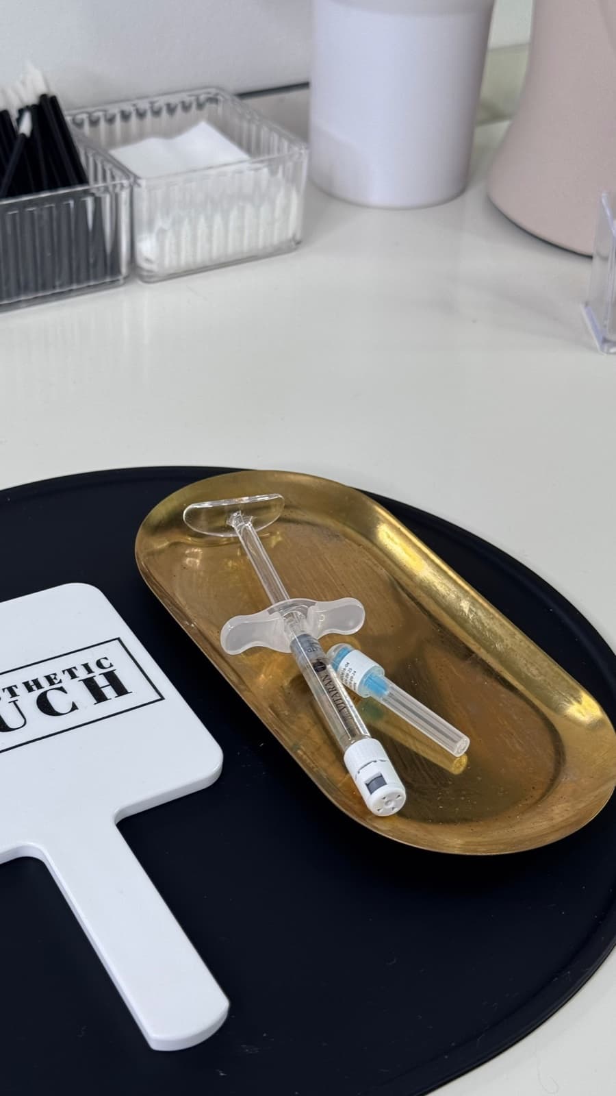 Dermal filler prepared on a gold tray